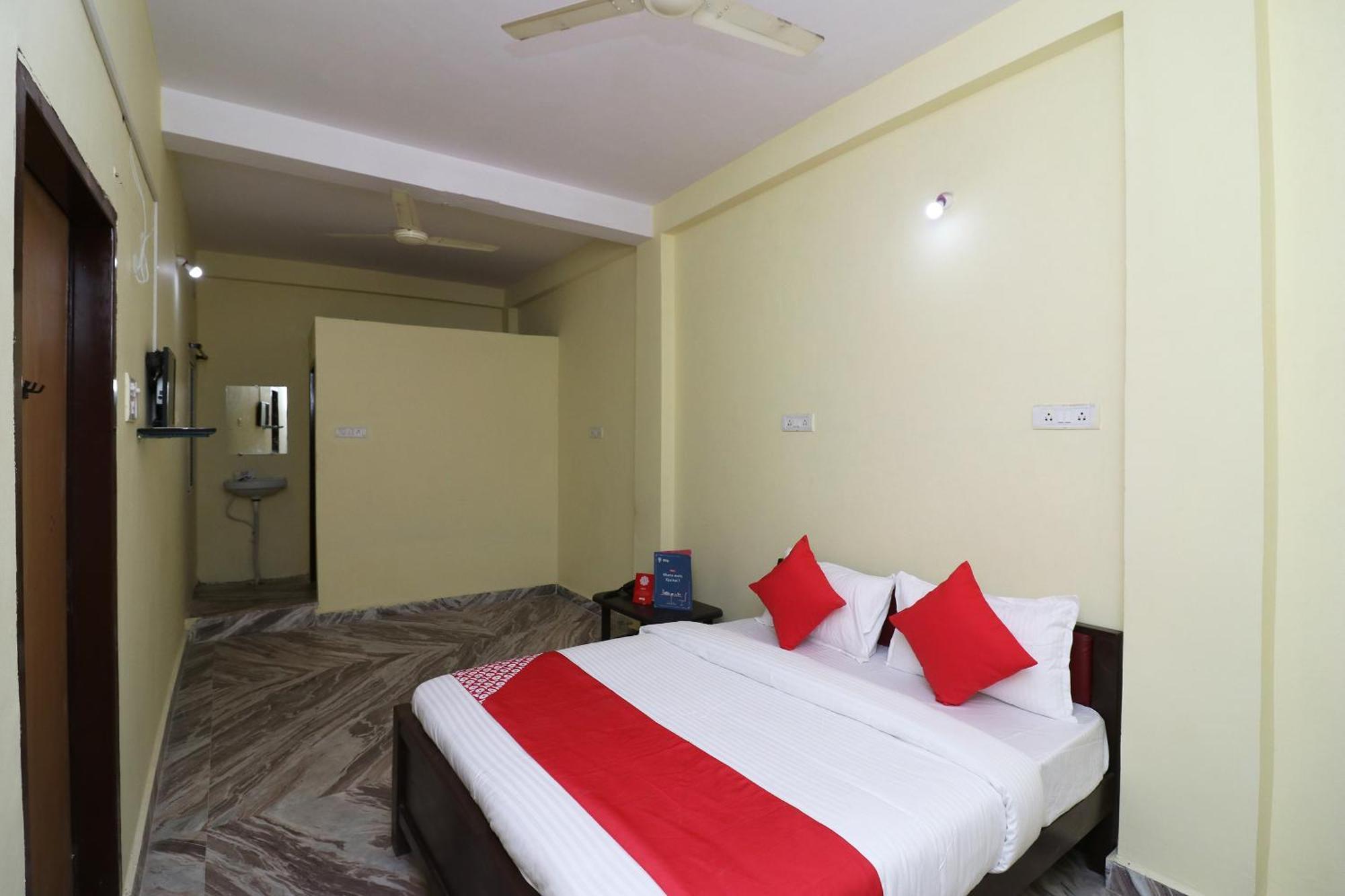 Spot On Hotel O Om Sai Plaza Bhopal Exterior foto